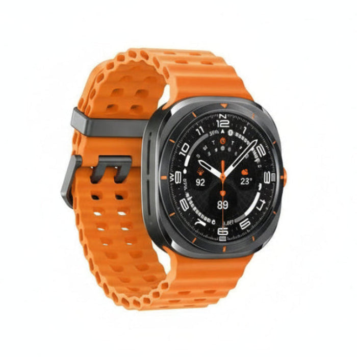 Close‑up of high‑brightness watch face on Galaxy Watch Ultra 47mm under direct sunlight.