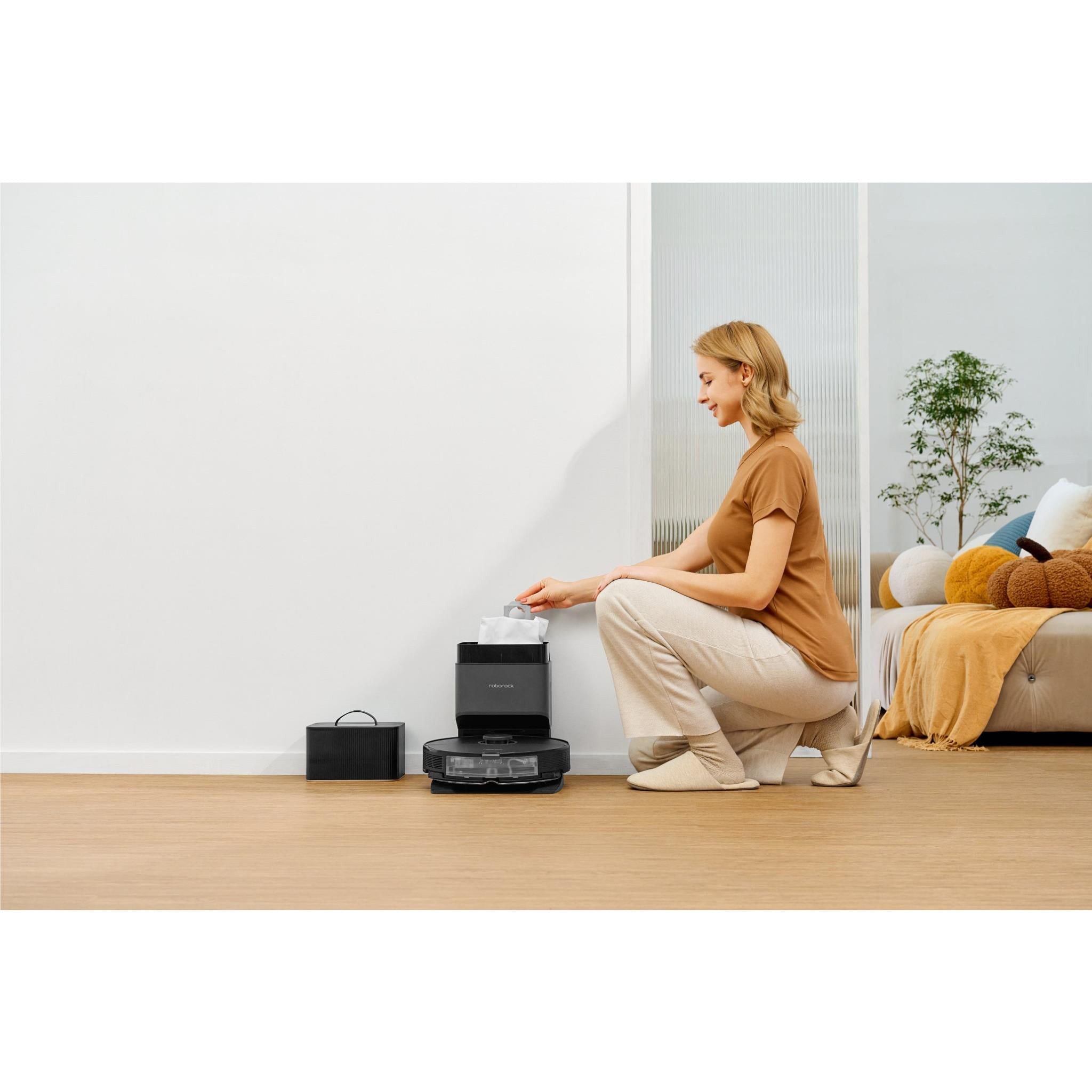 Roborock S8+ Plus Robot Vacuum Cleaner with Auto-Emptying Dock - Black Roborock