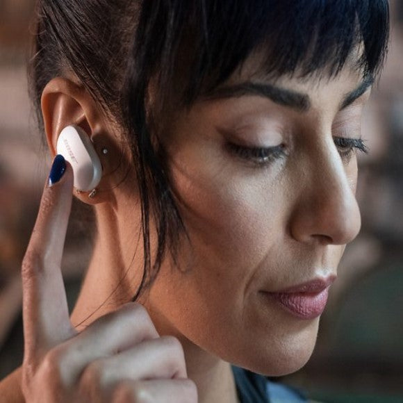 Bose QuietComfort Noise Cancelling Earbuds - White Bose